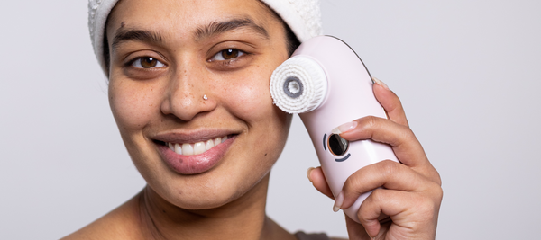 What Are the Best Skincare Devices to Treat Acne? | MAGNITONE London