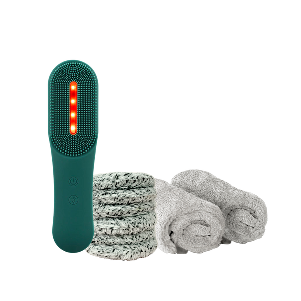 MAGNITONE XO LightsOut LED Cleansing Collection with XO LightsOut Cleansing Brush, WipeOut Bamboo Microfibre Cleansing Cloths + SWIPES Pads 