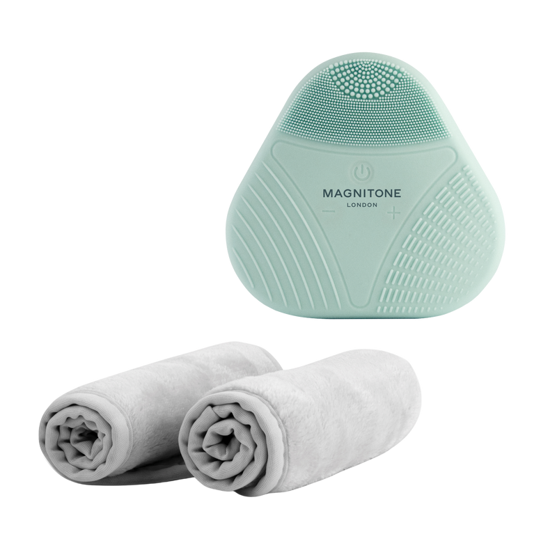 MAGNITONE Rinse + Repeat Gift Set | XOXO Micro Sonic Silicone Cleansing Brush + WipeOut Microfibre Cleansing Cloths | No Background